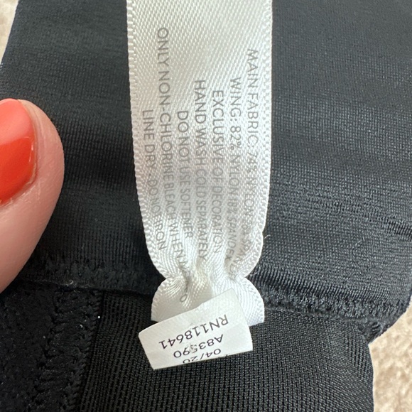 Livi Active Black Sports Underwire Bra with Supportive Straps size 48C - Picture 11 of 11